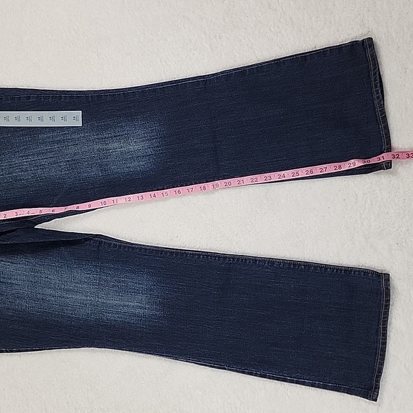 Old Navy Curvy Bootcut Jeans Brand New With Tags - Picture 6 of 15